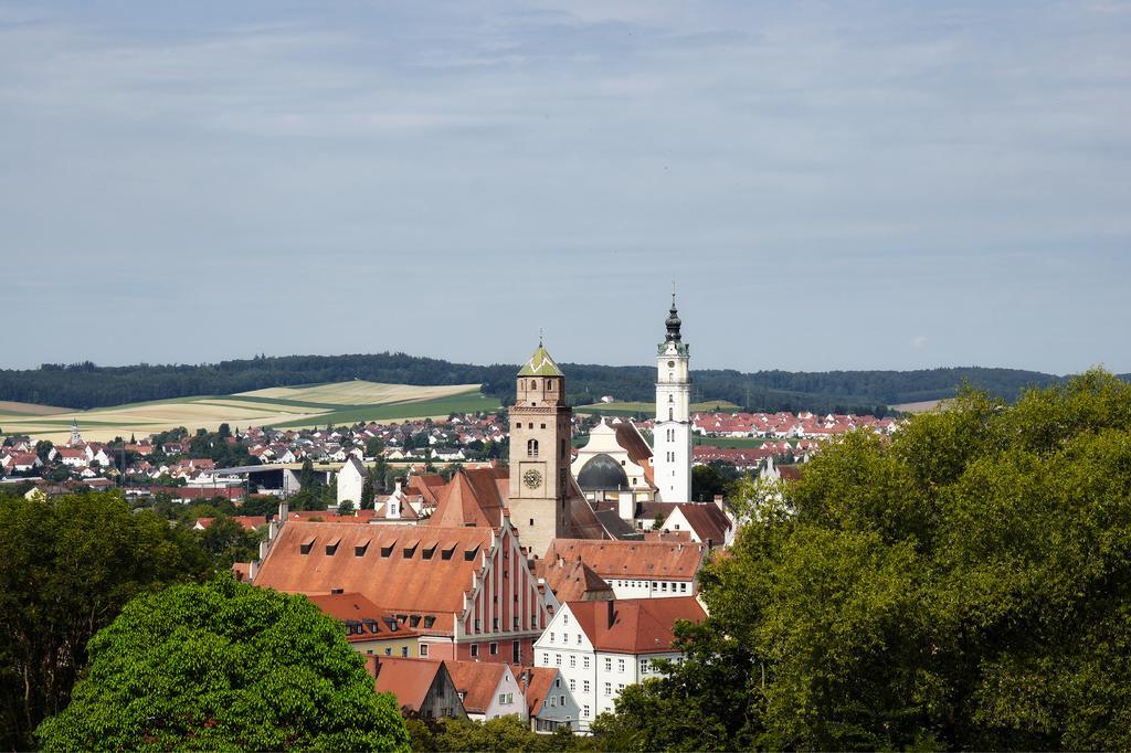 Aparthotel Donaustern Asbach-Baumenheim Luaran gambar