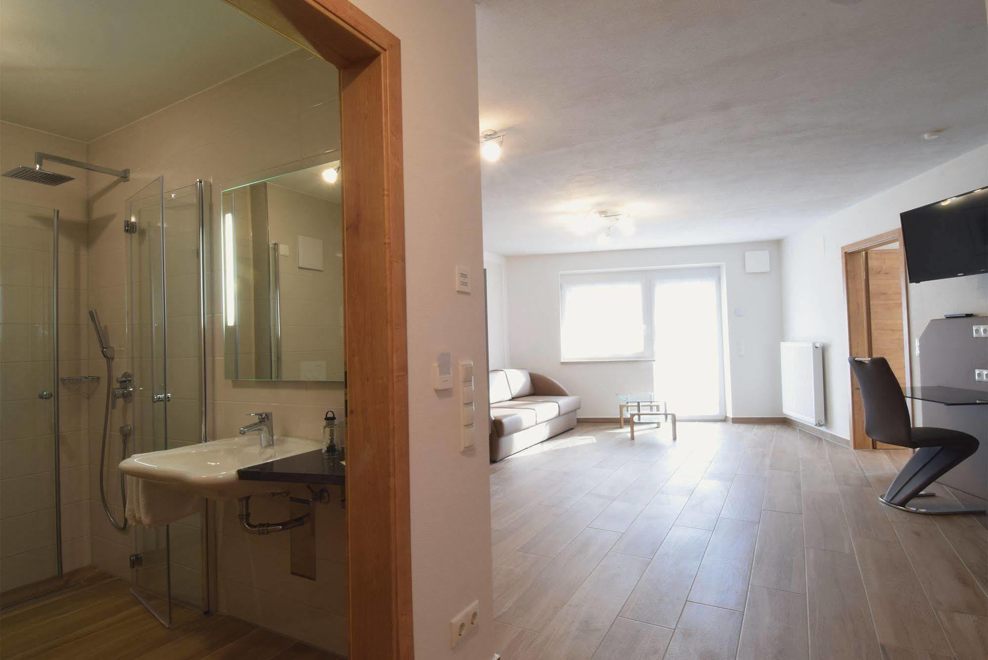 Aparthotel Donaustern Asbach-Baumenheim Luaran gambar